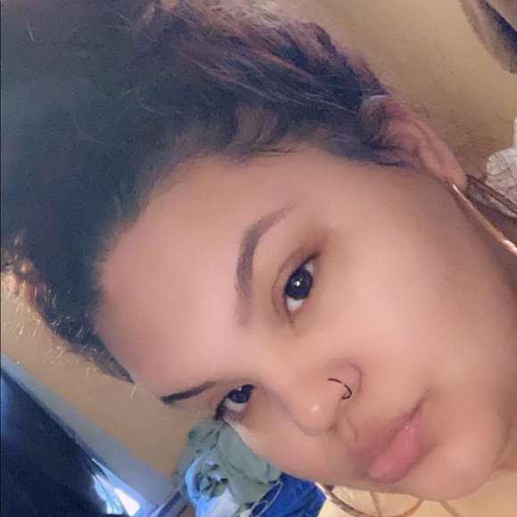 Meet your Posher, Destiny! - Picture 3 of 7